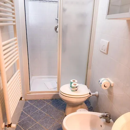 아파트 Wonderful Next To Center - Wifi & Ac 피렌체